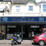Henry's Bar