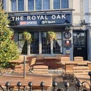 Royal Oak, Whitchurch