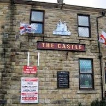 Castle Hotel, Barnfield