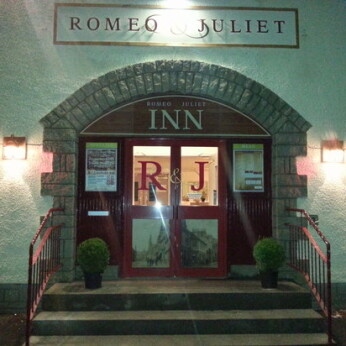 Romeo & Juliet Inn, Dalry